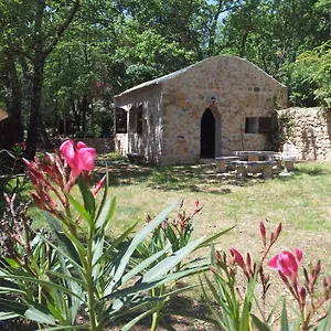 Le Donjon Des Combes Et Son Couette-café Fayence